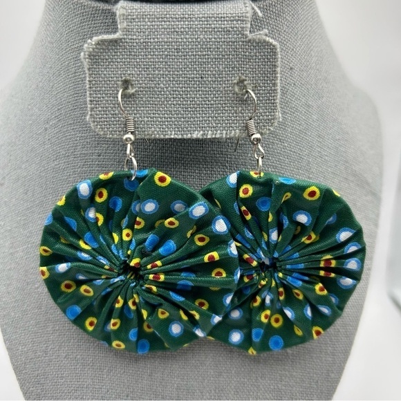 African Print Inspired Round Swirl Blue Dotted Fabric Large Dangle Earrings - Picture 1 of 4